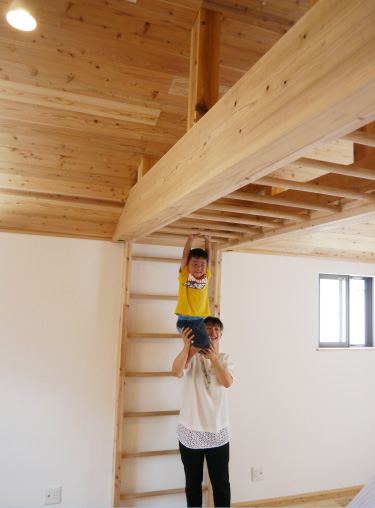 リビングにアスレチック